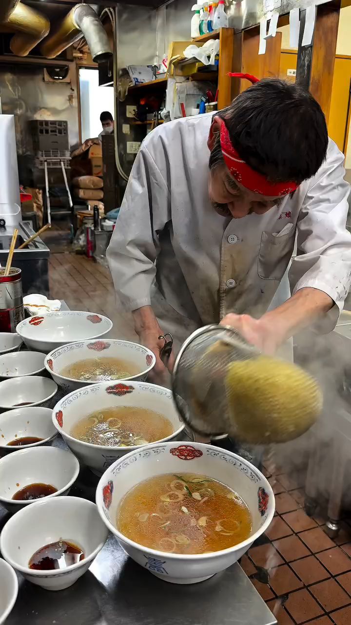 肉沫韭菜叉烧拉面