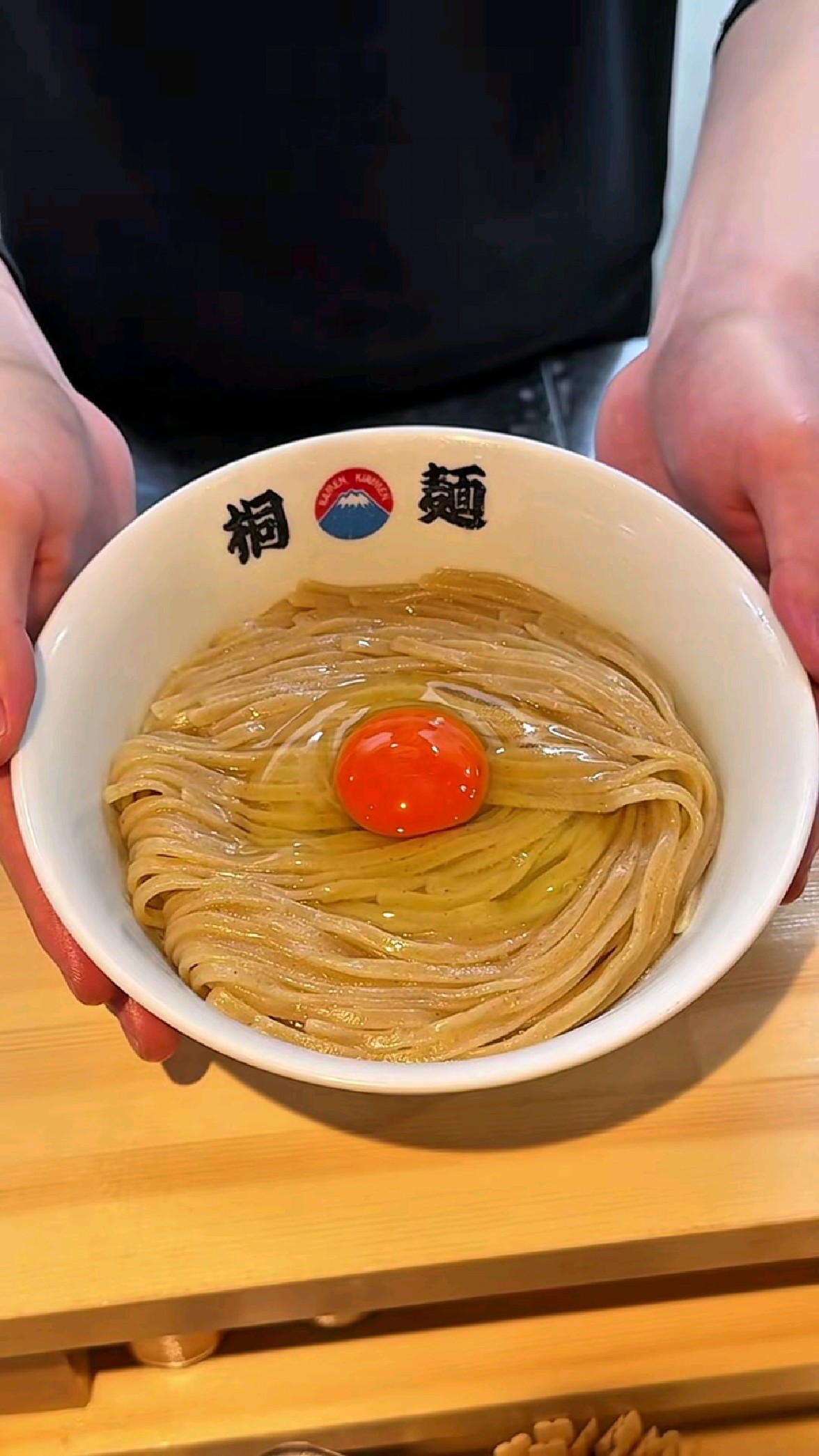 美味的日式酱油拌荞麦面