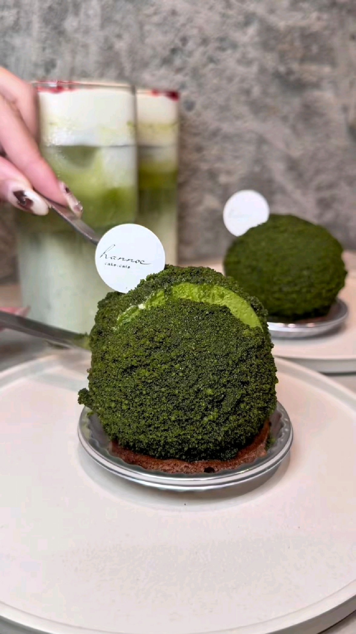 抹茶白巧克力芝士夹心蛋糕