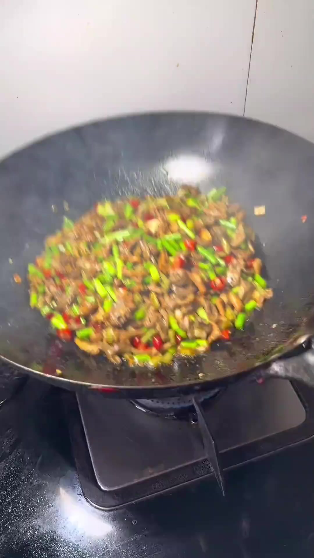 周末来个鸡杂盖浇饭，酸酸辣辣超过瘾！