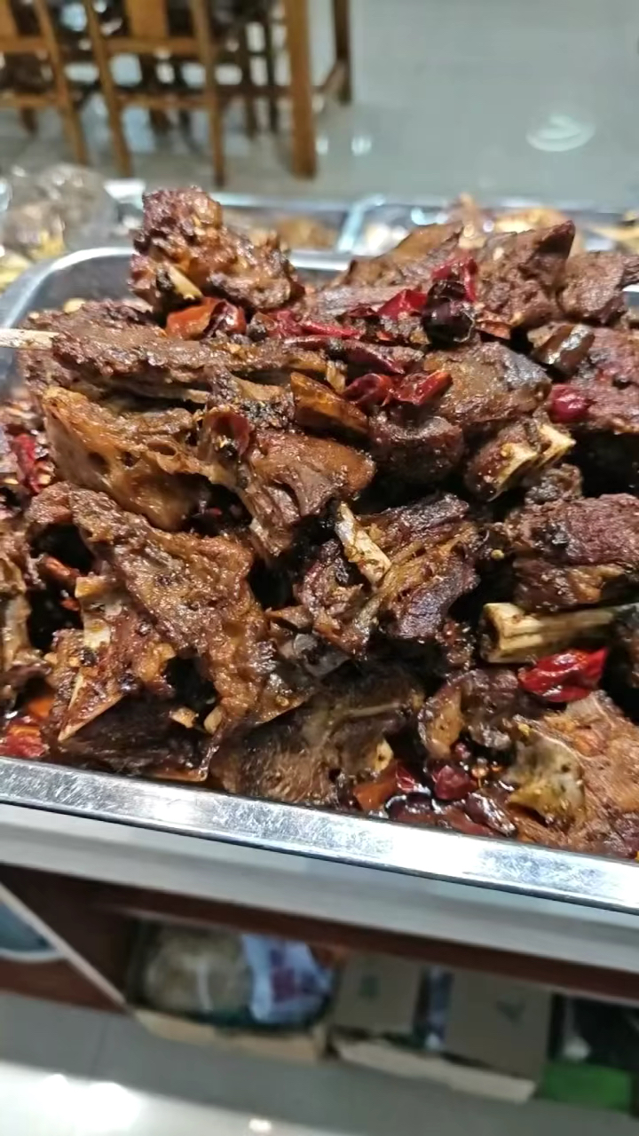 现炖现炒香辣狗肉