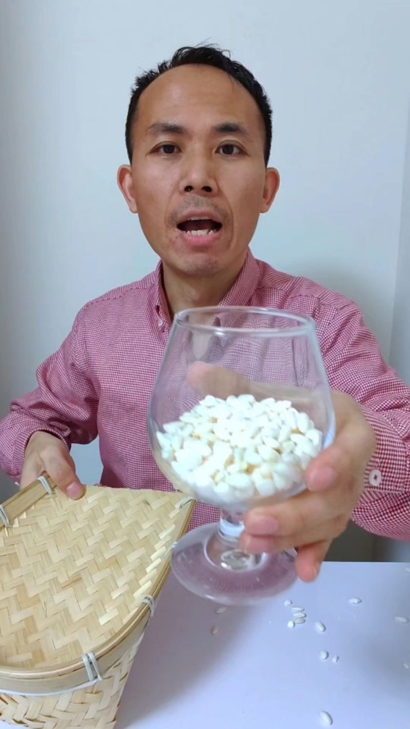 大米爆米花怎么变出来的,没看明白