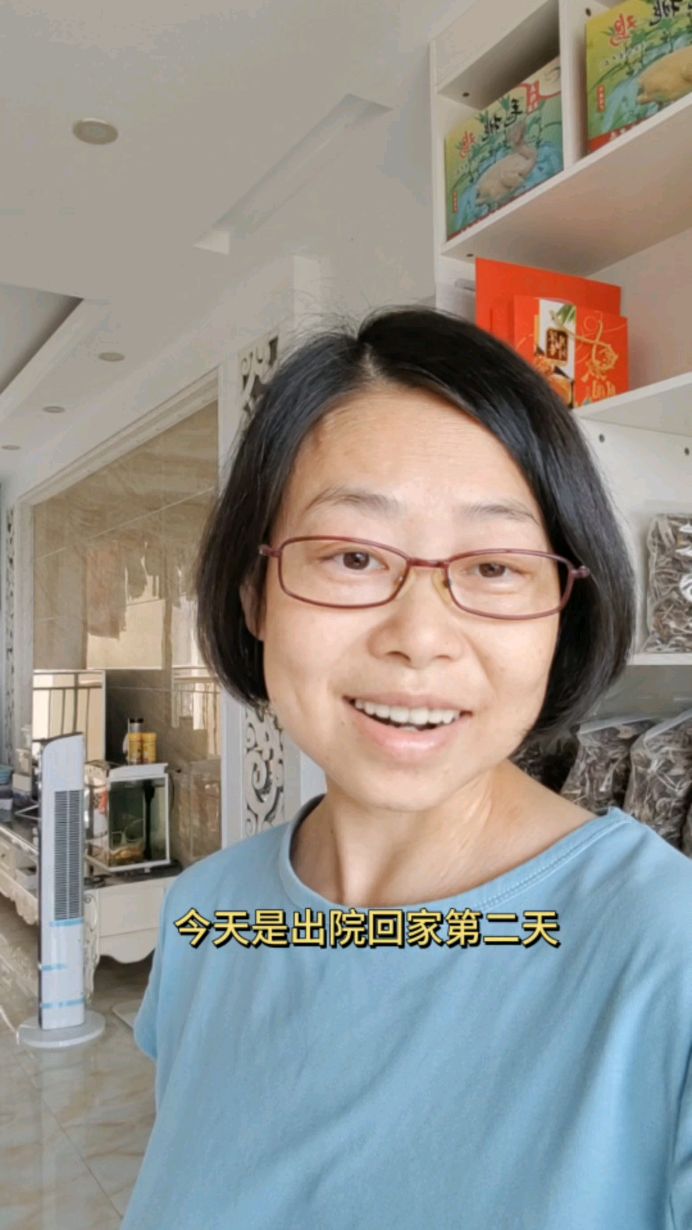 宝妈出院回家,老公立马炖板栗鸡汤补充营养