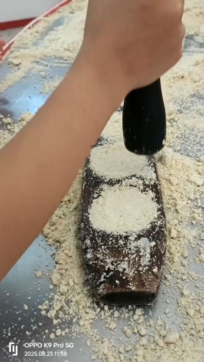 中华老字号咀香园亲子体验制作杏仁饼,你喜欢吗?