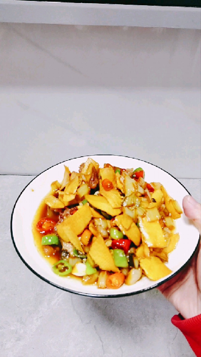 低脂又开胃的冬笋炒腌白菜!少油快炒锁住鲜脆,酸香解腻无负担