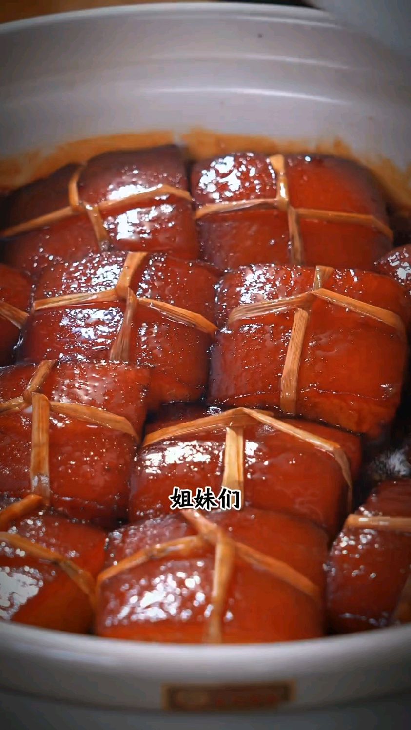 年夜饭的餐桌上给家人做一道东坡肉吧