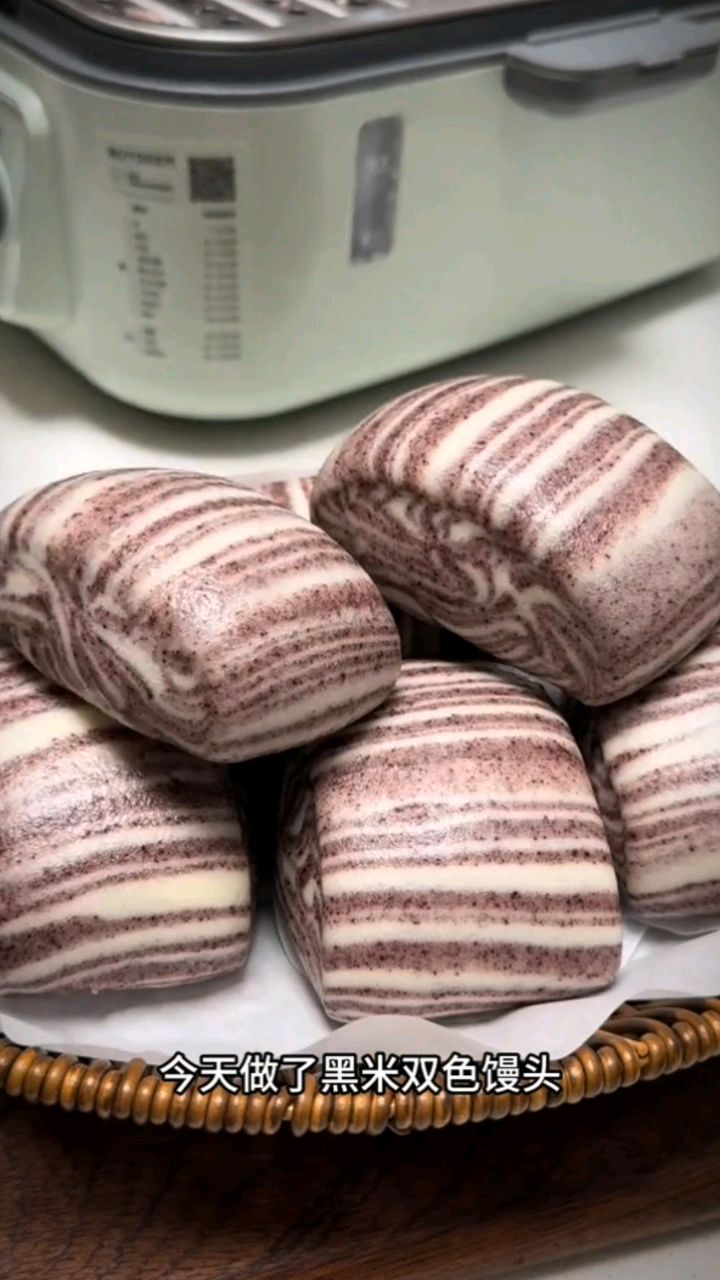 豆沙双色馒头，家里孩子超爱吃