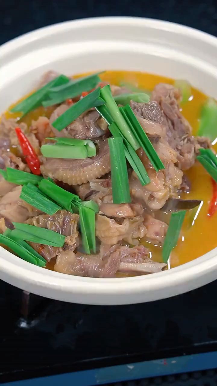 风干鸡火锅这样做真的太好吃了，一出锅满屋飘香