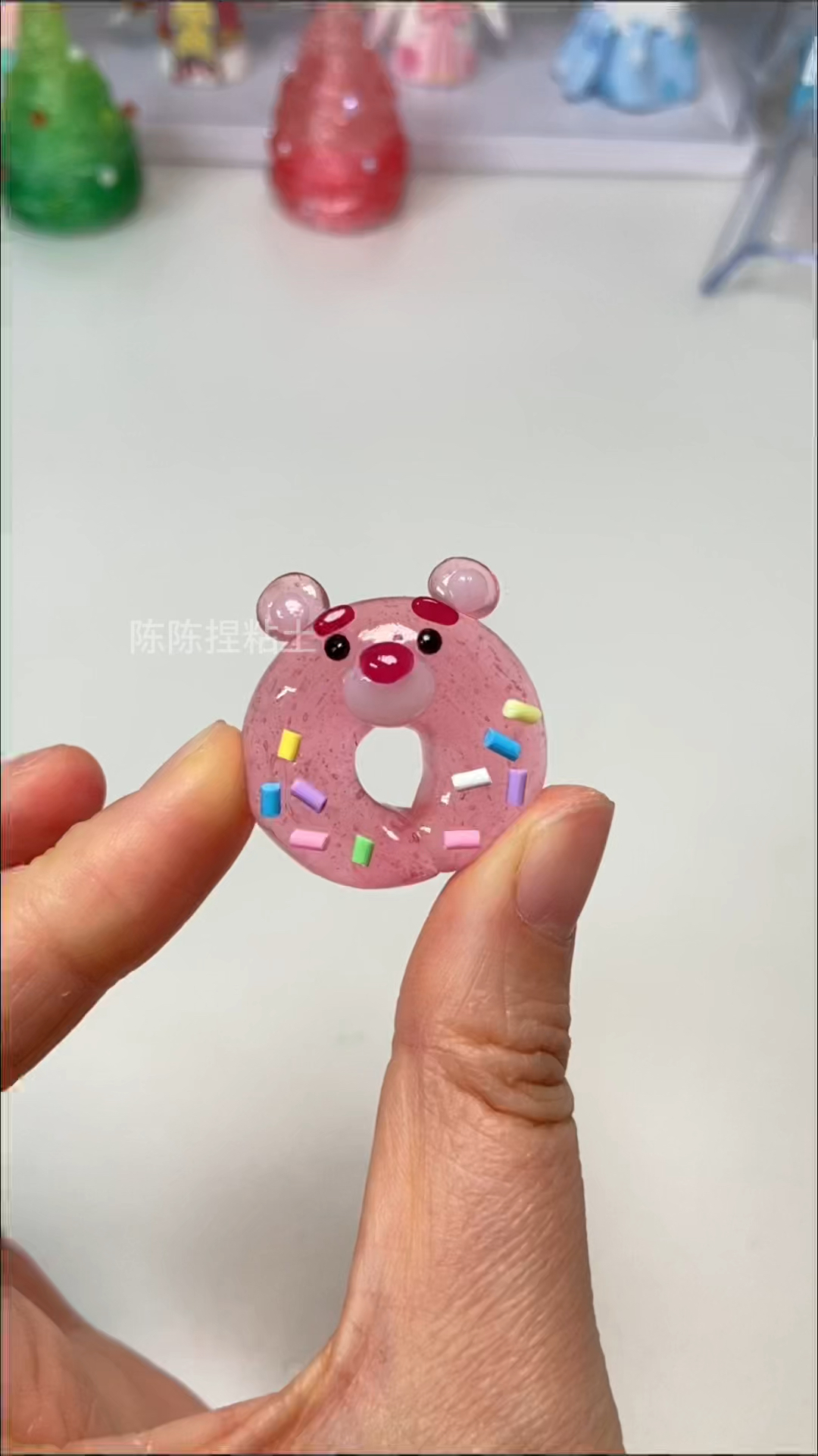 透明粘土草莓熊甜甜圈教程