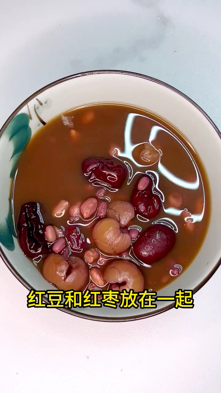 三八妇女节,少不了这碗红豆红枣汤,滋养气血,女神的专属礼物!