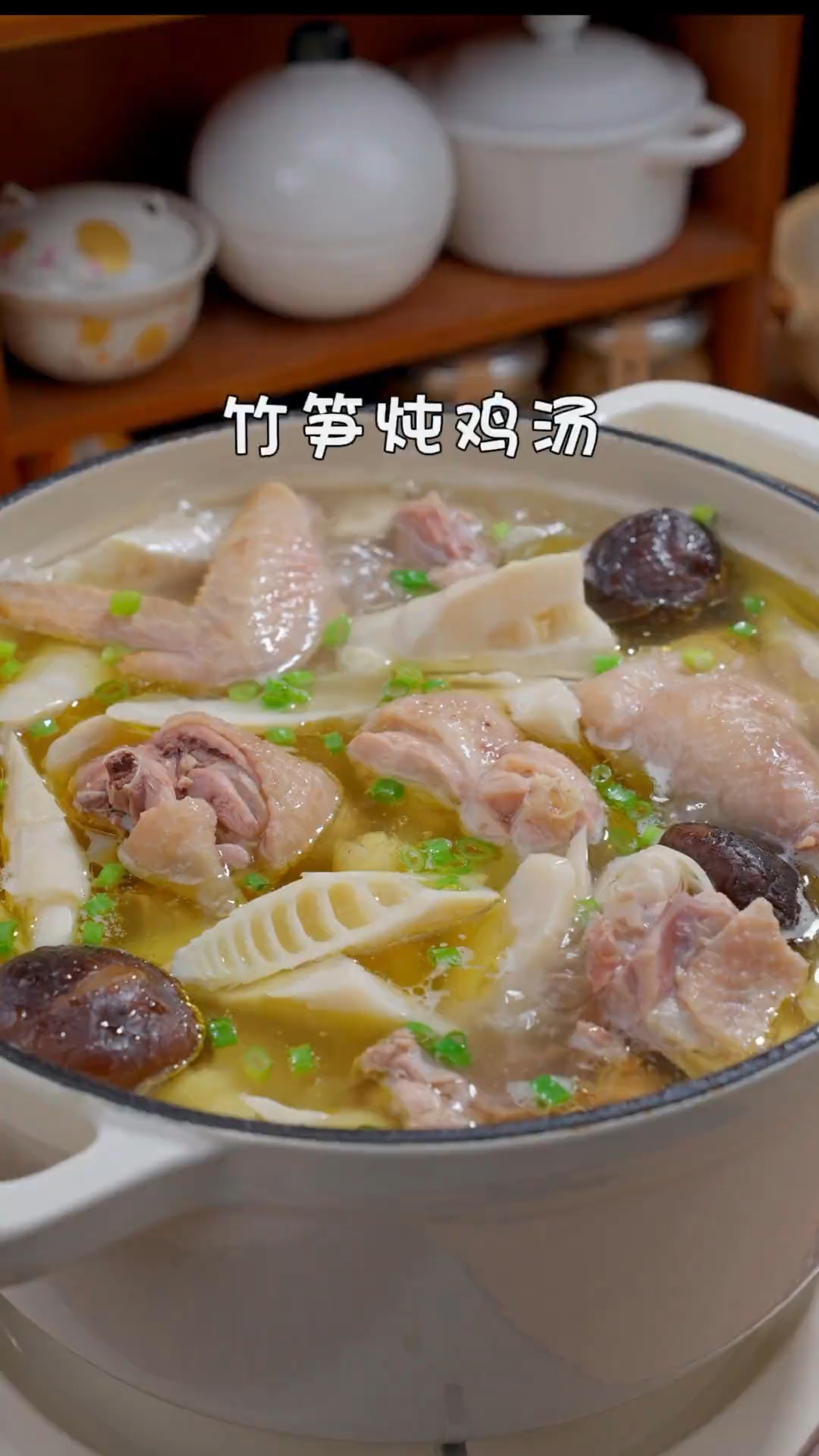 竹笋是春天最鲜的美味,这样搭配炖汤喝,暖身体,少生病,稳生活