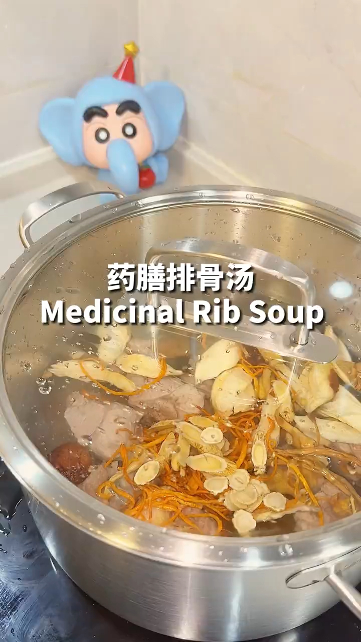 虫草花和它一起搭配炖汤喝,调养身体,少生病,享受生活,稳春天