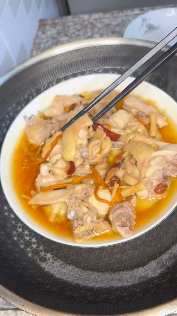 黄芪和它一起搭配蒸鸡吃,暖身体,养精神,老祖宗的土方法实用