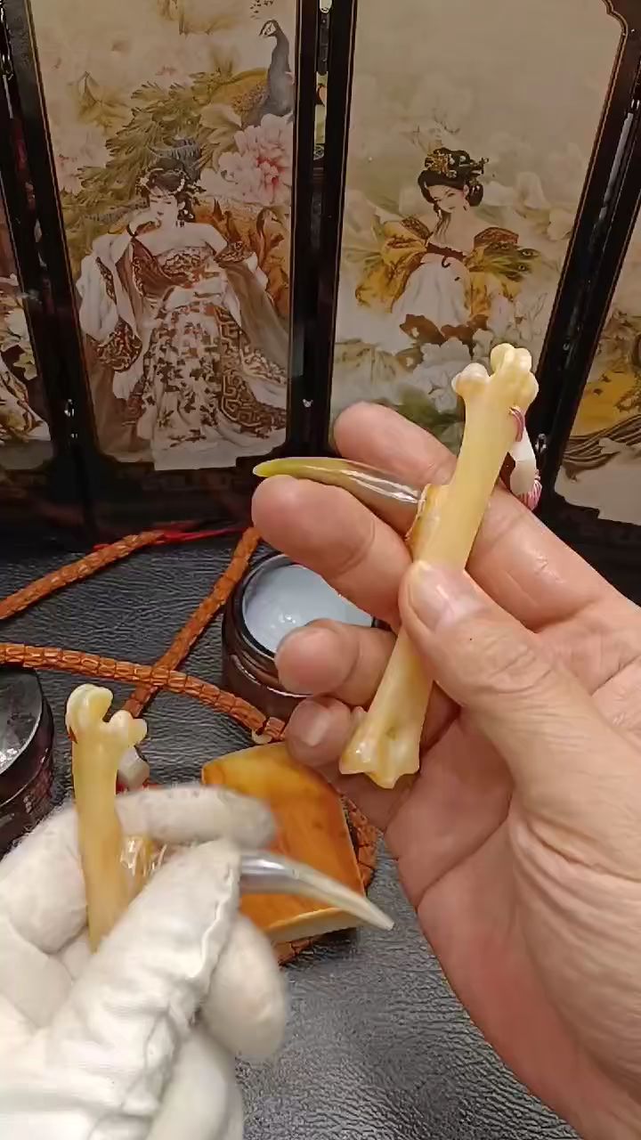 文玩鸡爪骨如何盘玉化通透 ?