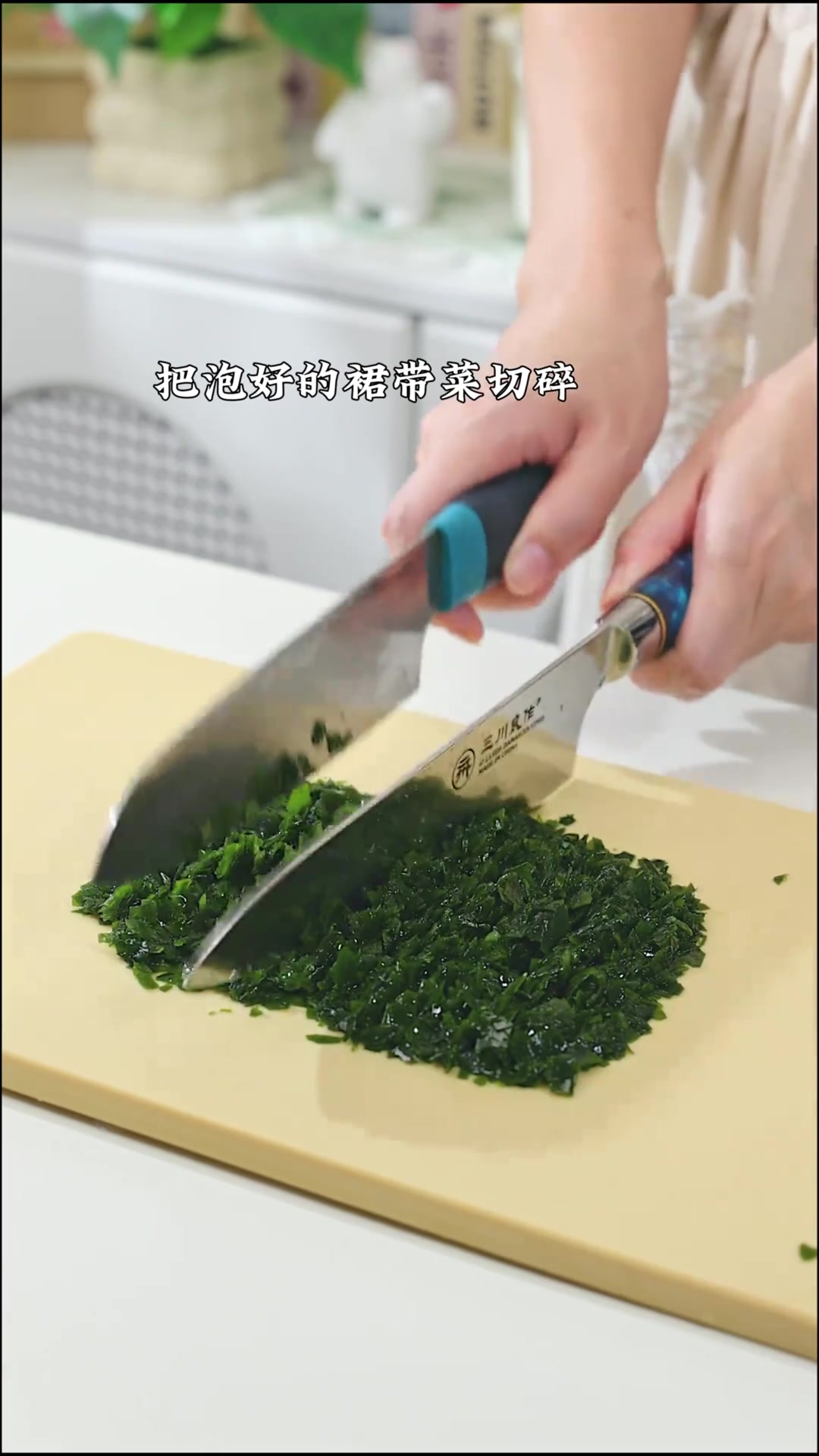 快试试这种给宝宝的虾肉做法，真的特别好吃！ 操作简单，食物搭