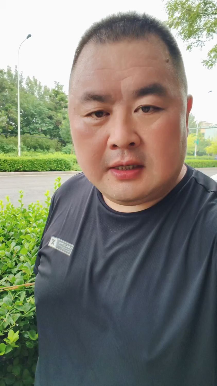 多吃肥肉多喝酒,多喝异性交朋友,轻松活到99