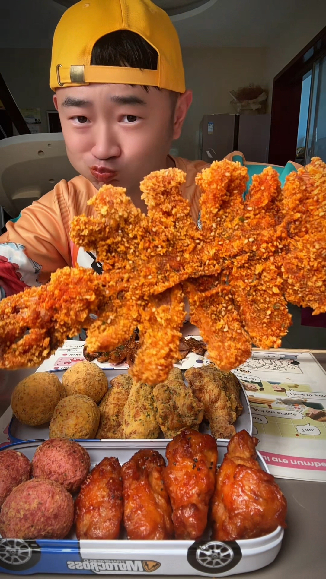 干饭时间到#轰炸大鱿鱼#火鸡面#炸鸡#妈呀太香了