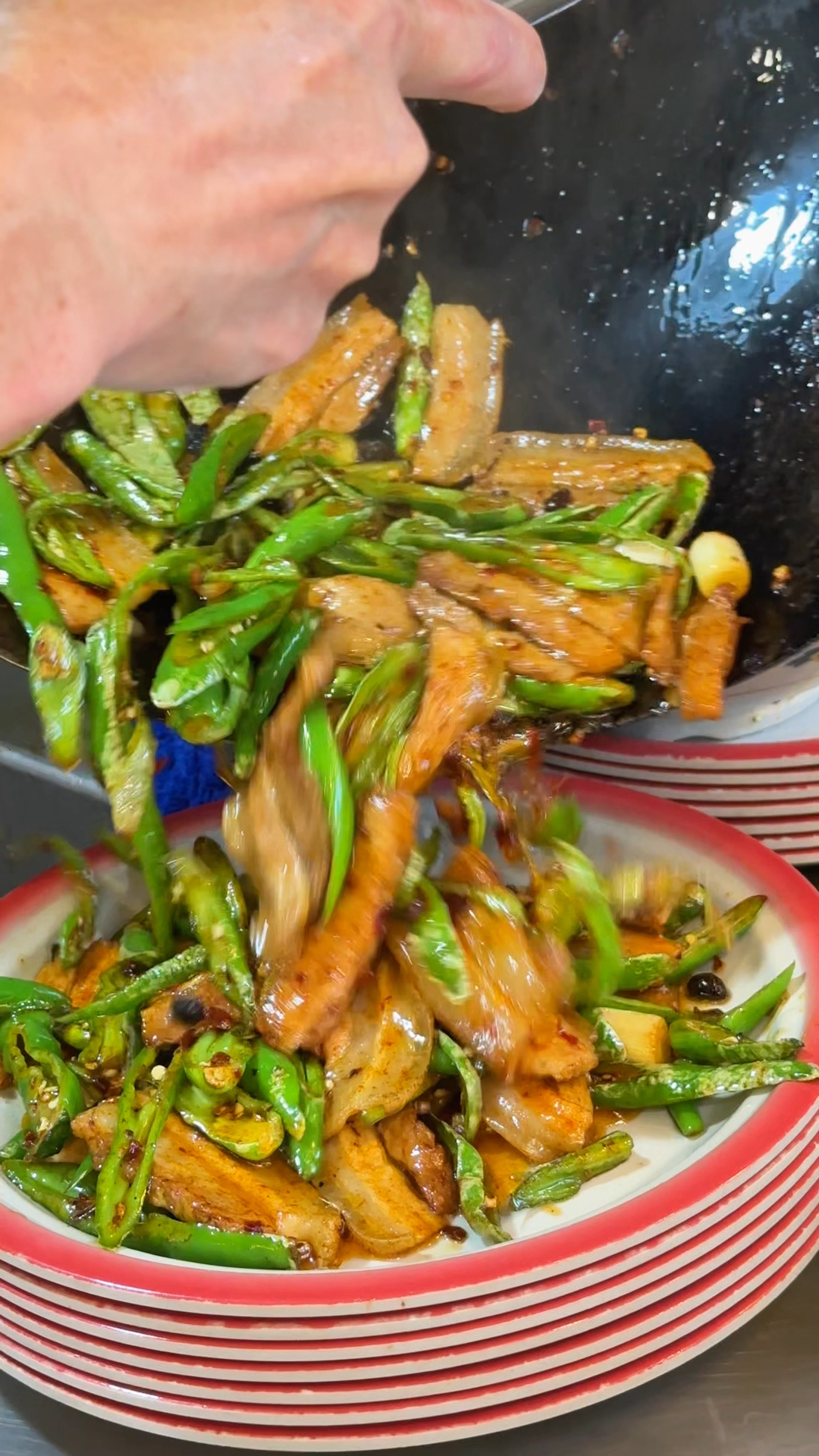 成都老字号蹄花店,隐藏菜单是江湖菜?!!