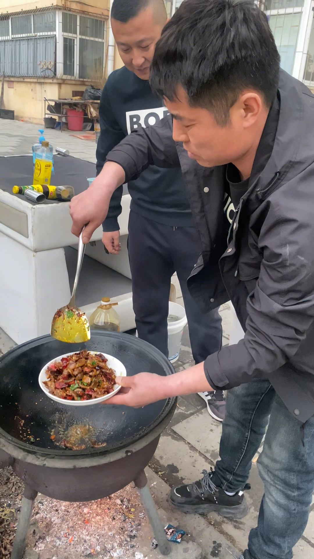 铁锅辣爆鸡胗太有食欲了