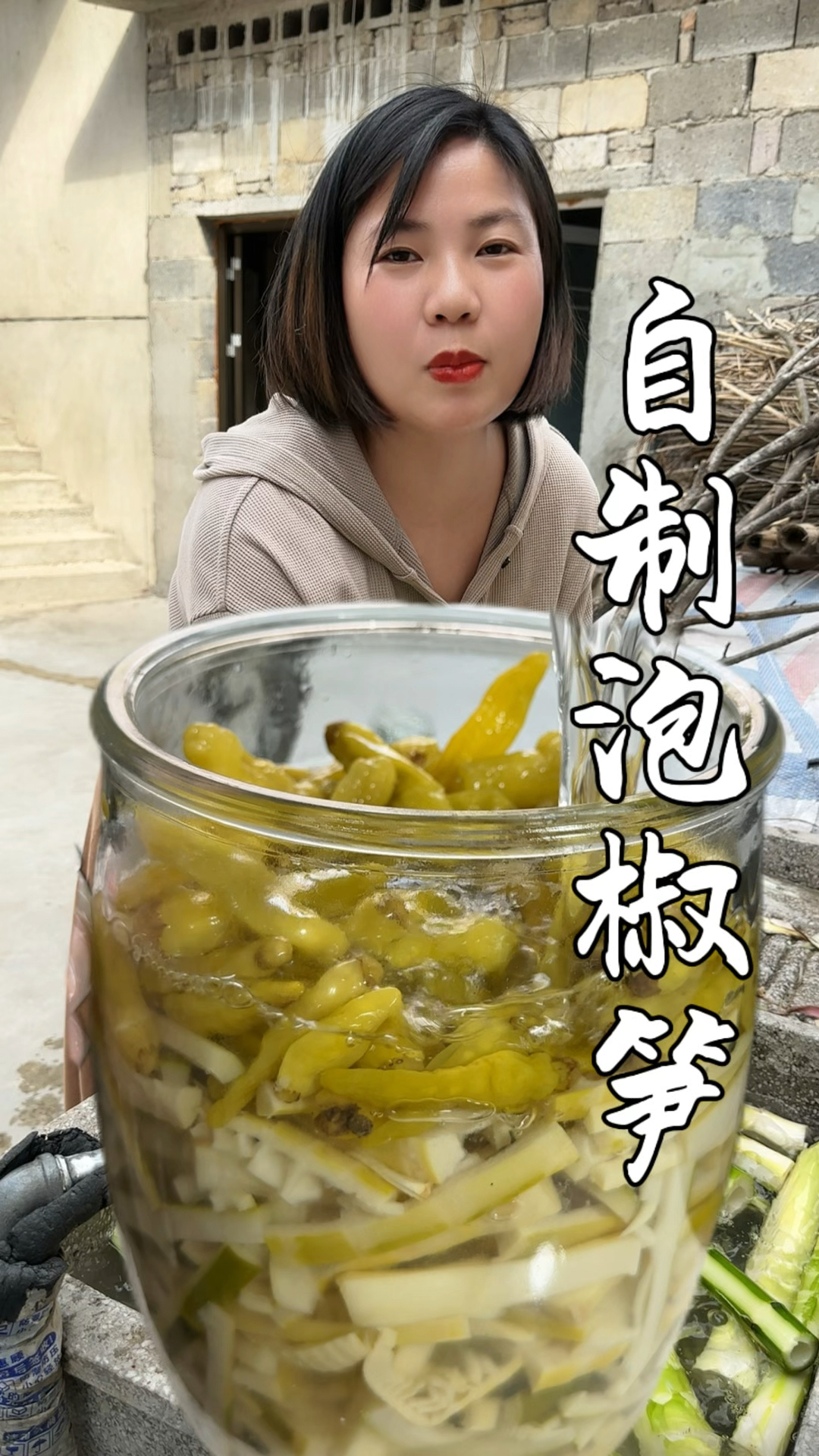 用我这个方法制作的泡椒笋酸辣脆爽特别入味,不长白花吃一年不坏