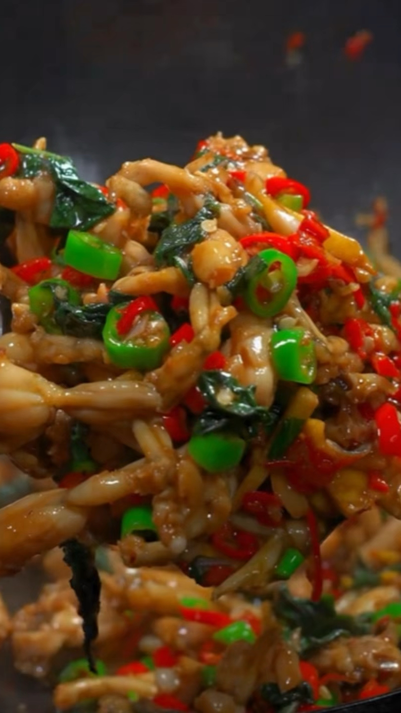 好吃到舔盘子的爆炒田鸡 又香又辣又入味,主要特好吃#下饭菜