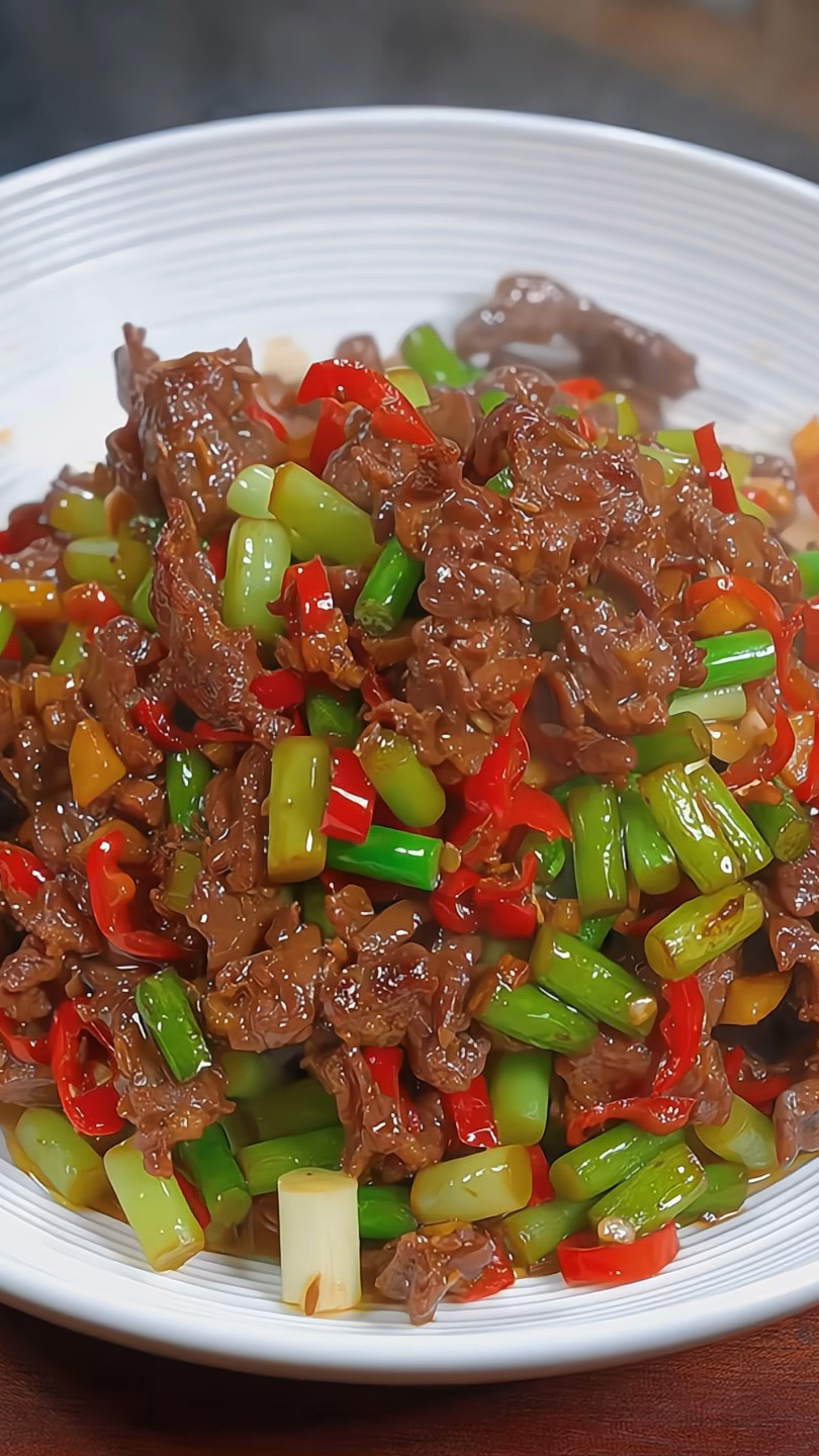 想吃孜然牛肉你就像我这样做,又香又嫩,真的非常好吃!