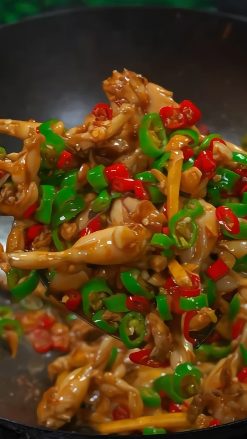 自己做的干锅田鸡 香辣入味,真的太香了#下饭菜#干锅酱