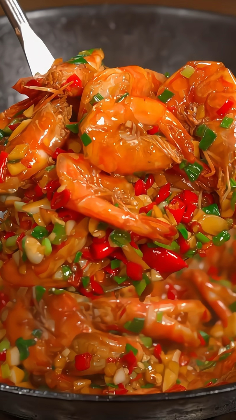 香辣基围虾 大人孩子都爱吃的香辣基围虾，我家上桌必光盘的菜