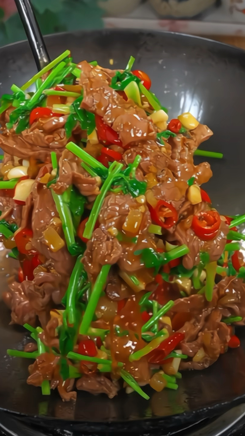 牛肉加入泡椒一起炒又香又下饭,真的超级好吃! #下饭菜