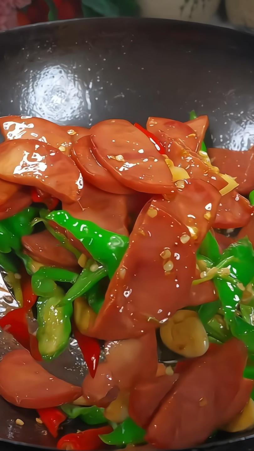 青椒炒火腿,又香又下饭!#家常菜