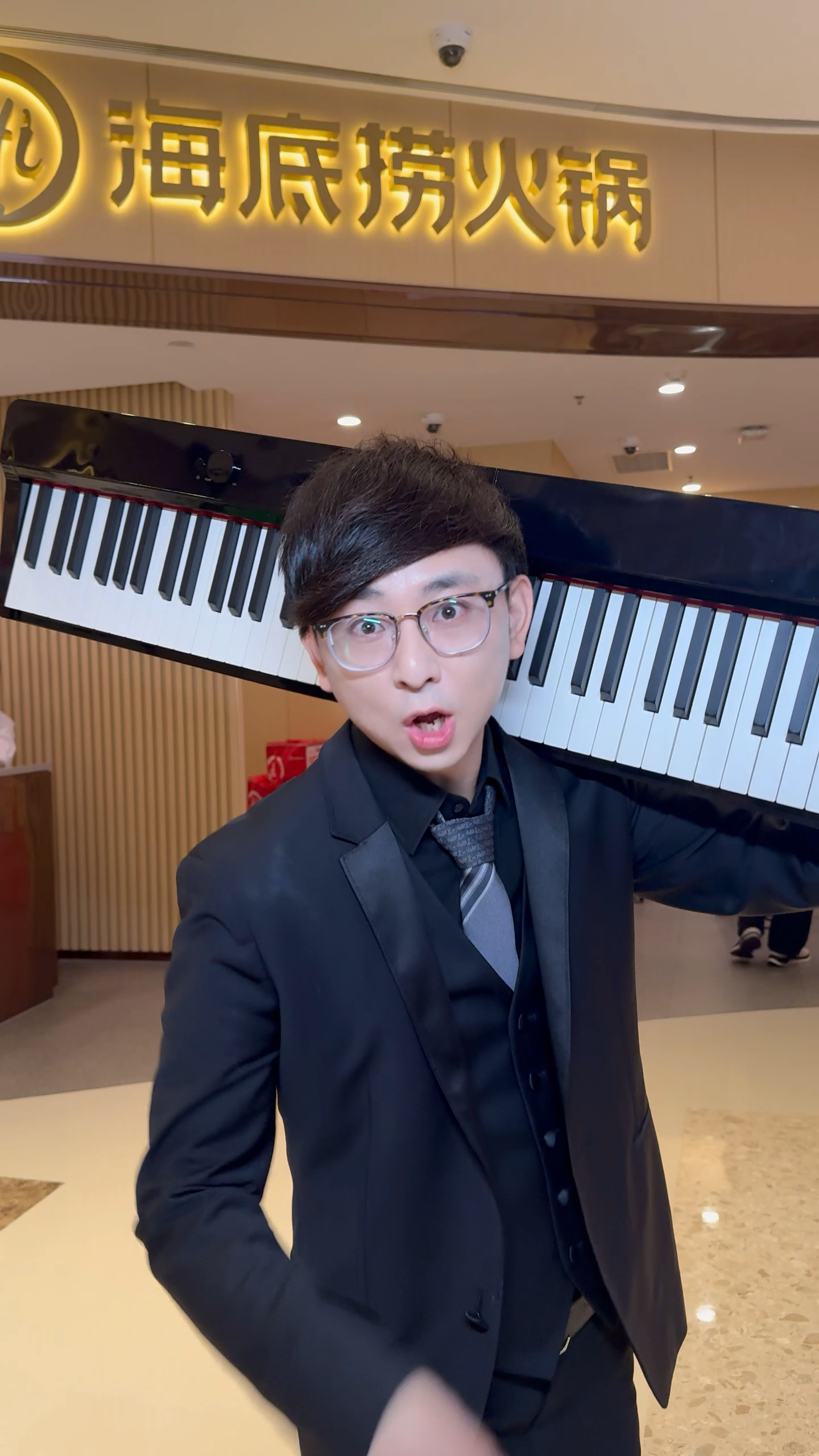 当我去海底捞给学生过生日