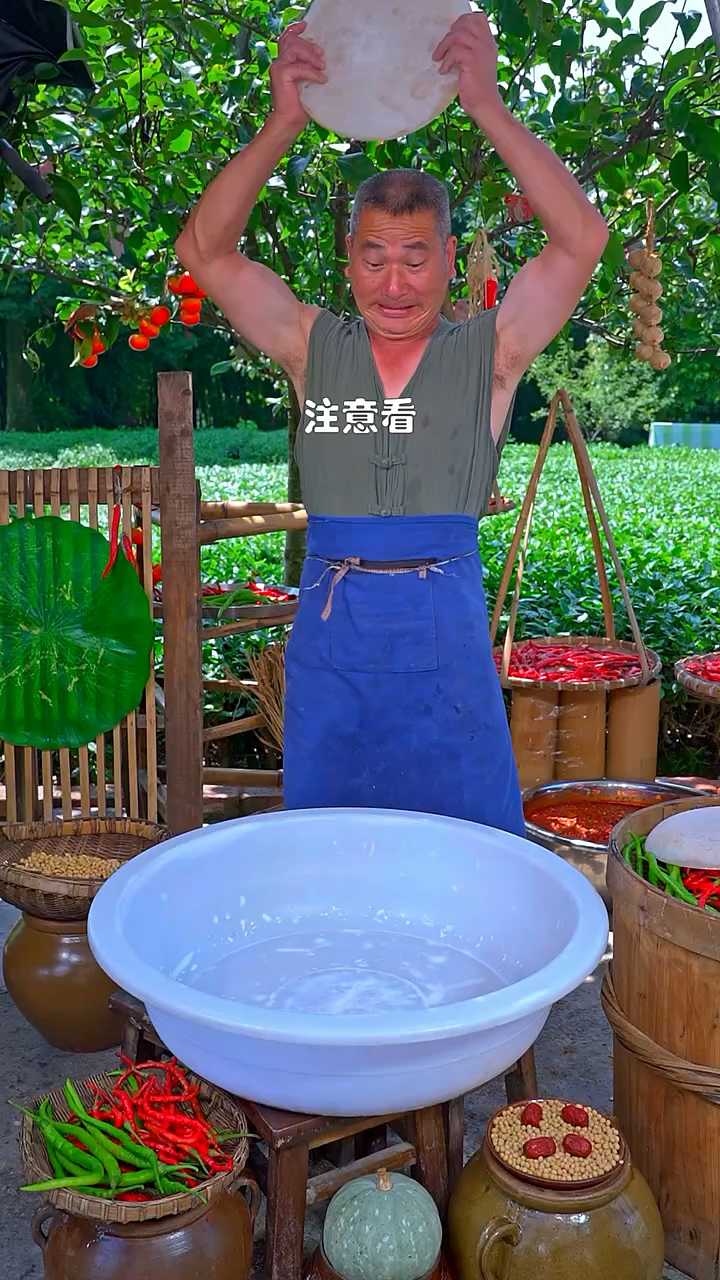 做豆瓣酱的方法。