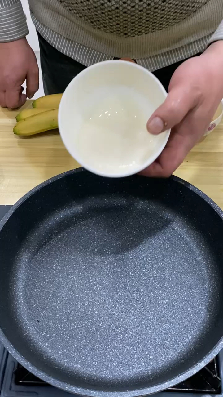 香蕉鸡蛋卷饼做法
