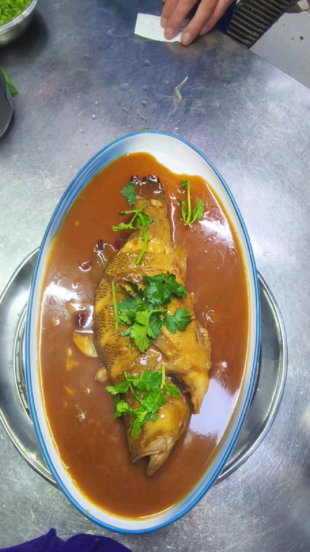 酒店里的红烧鲈鱼
