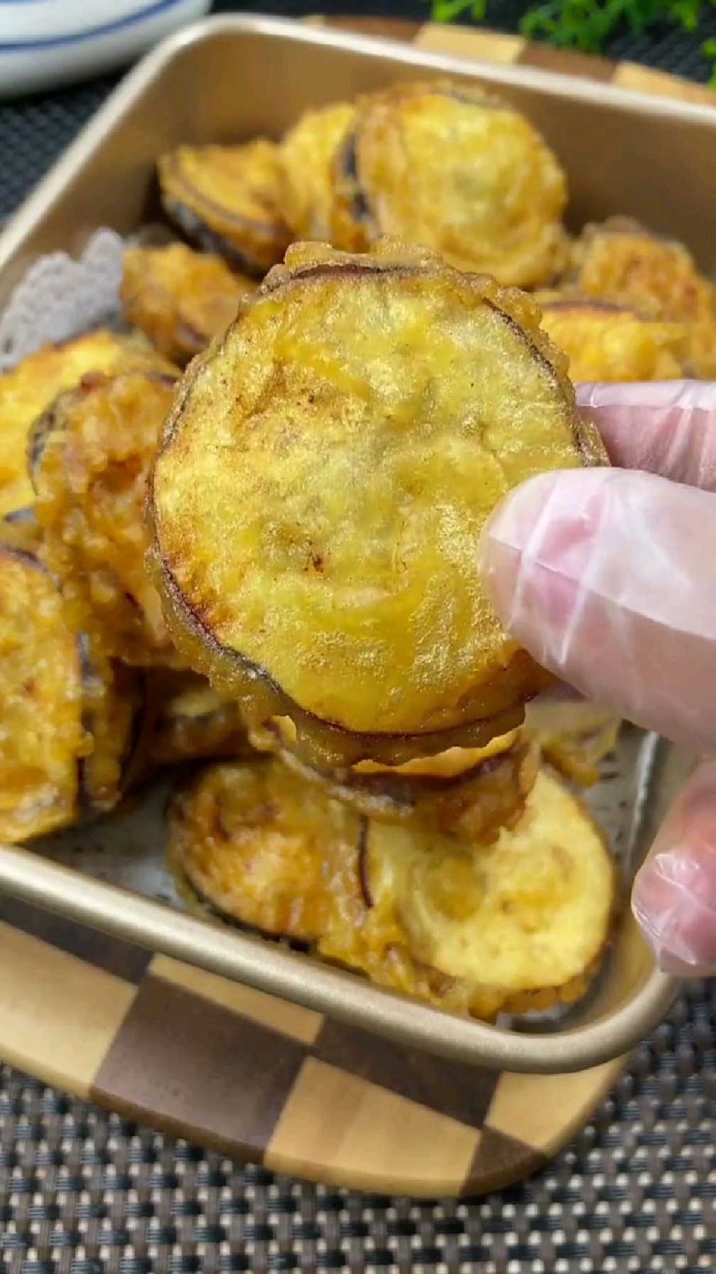 分享一道茄子夹肉饼的做法