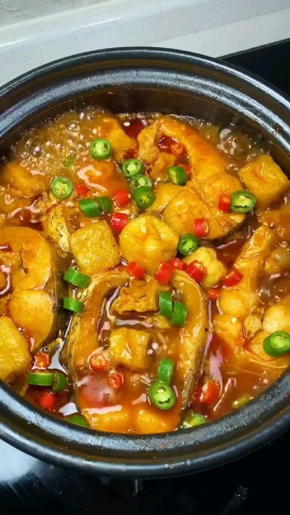 分享一道草鱼豆腐泡的做法