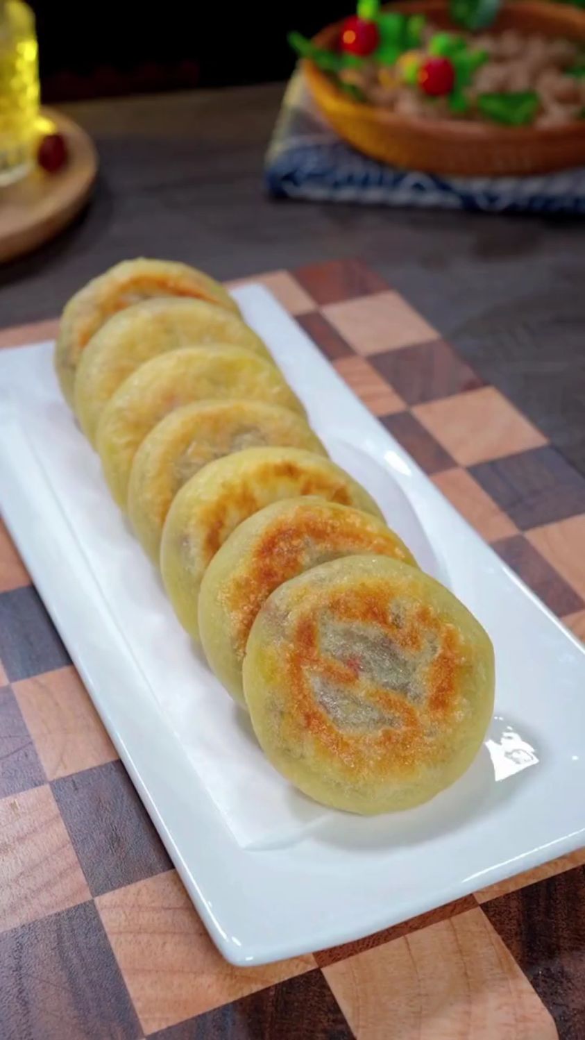分享一道超好吃的土豆牛肉饼的做法
