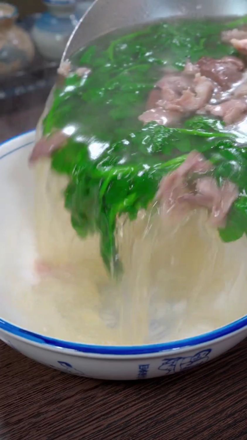 广式粤菜，西洋菜滚猪杂汤的做法