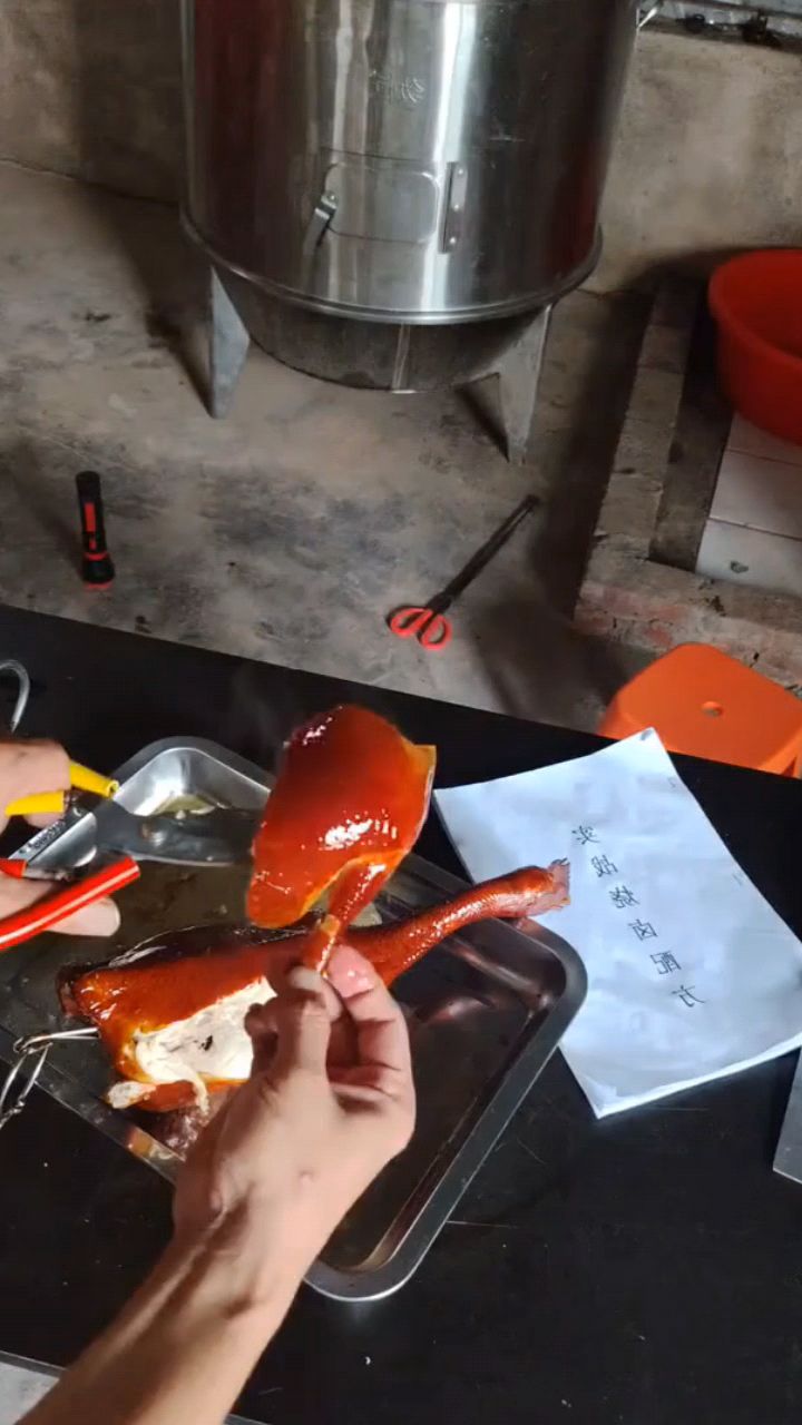 稳稳的效果脆皮烧鸡