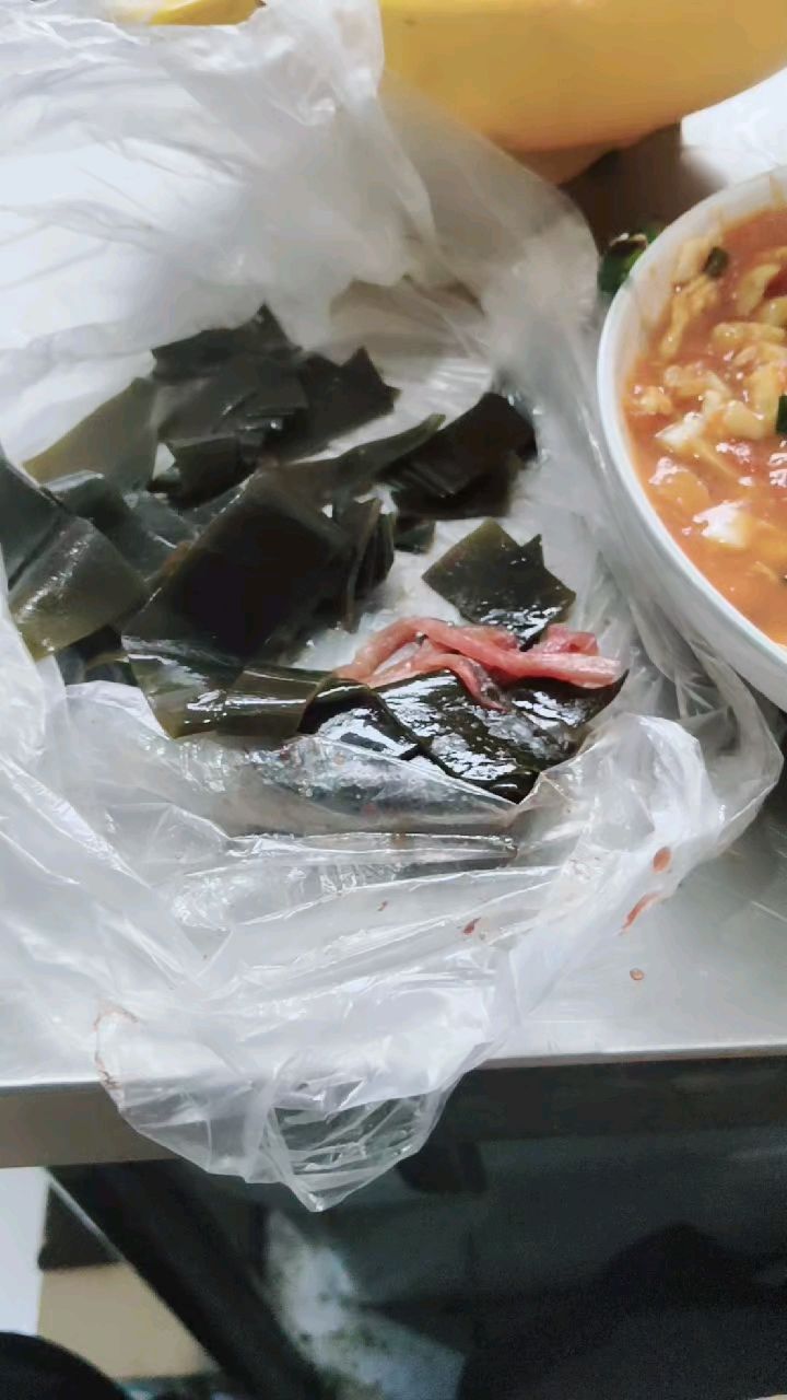 西红柿炒鸡蛋大米饭