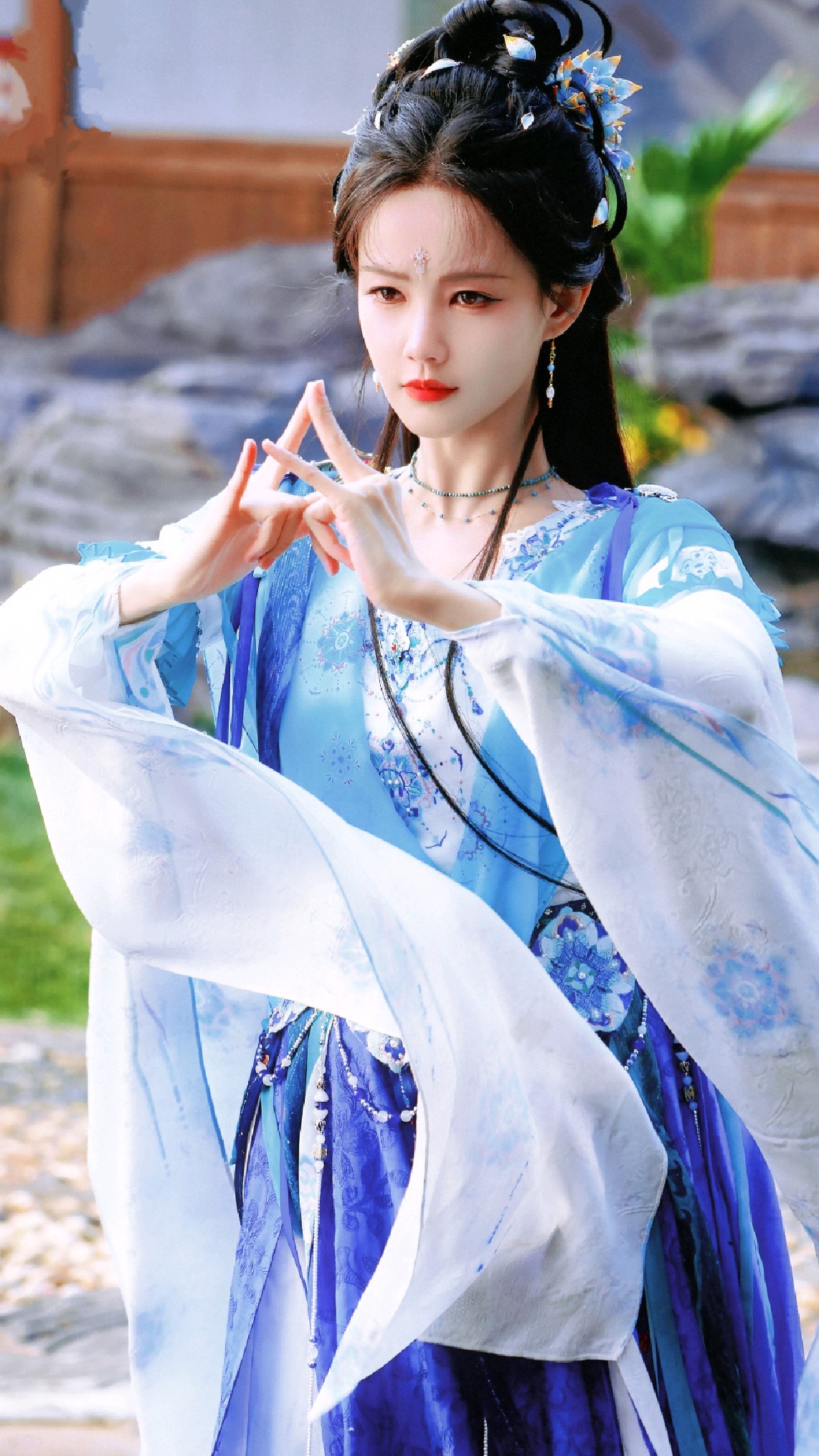 古风插画般的妆造配色,每个角色都这么好看