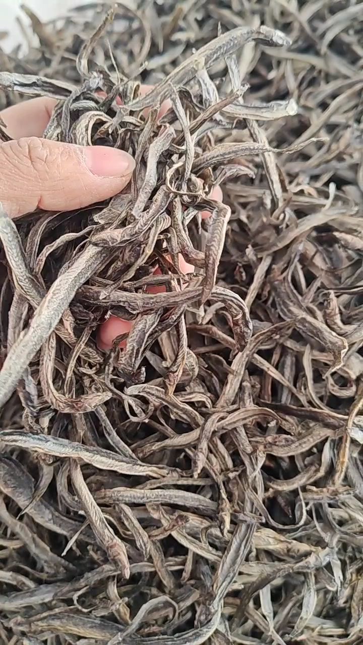 东北汤旺河冷水河泥鳅鱼干，拌着吃炒着吃蒸着吃下酒又下饭