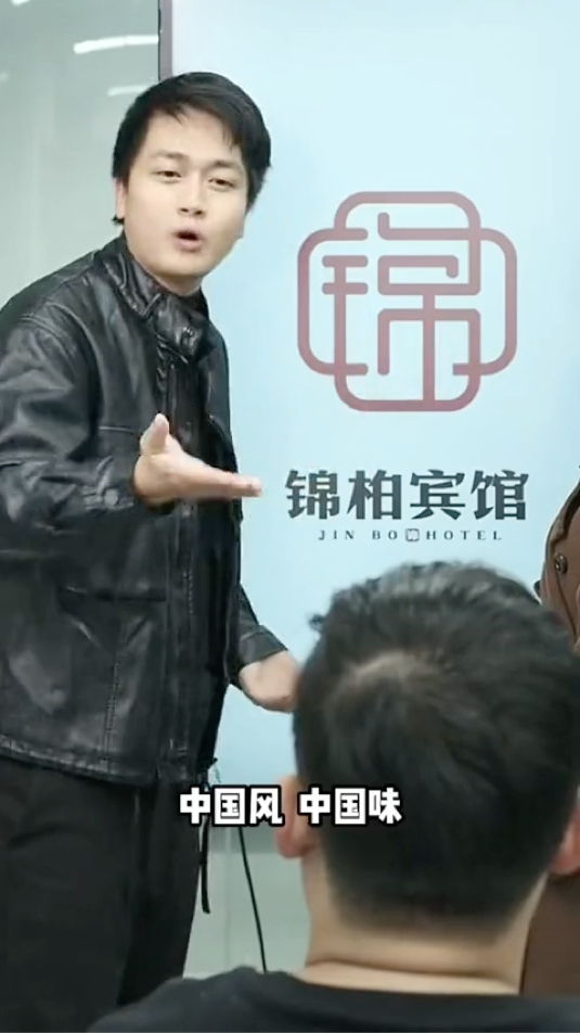 你们觉得哪个方案效果更好呢#品牌设计 #logo设计 #平面设计