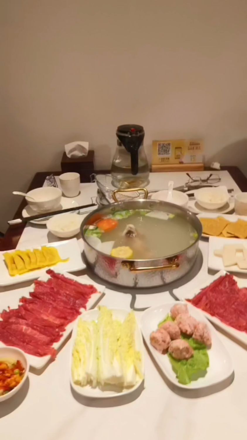 重庆火锅好吃,价格亲民!