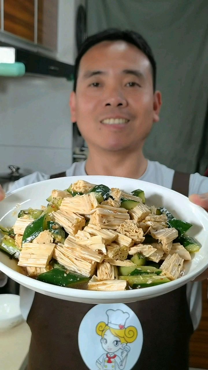 夏至节气分享一道凉拌腐竹,做法简单,巨好吃,下酒特别的香