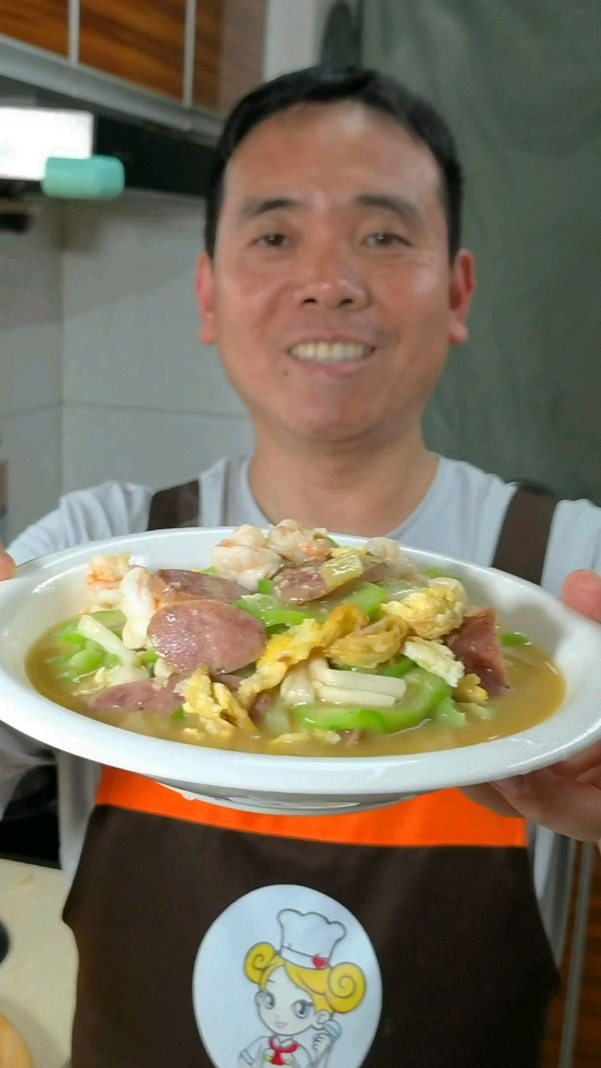 丝瓜怎样做颜色翠绿不发黑,鲜香好吃,下酒又下饭