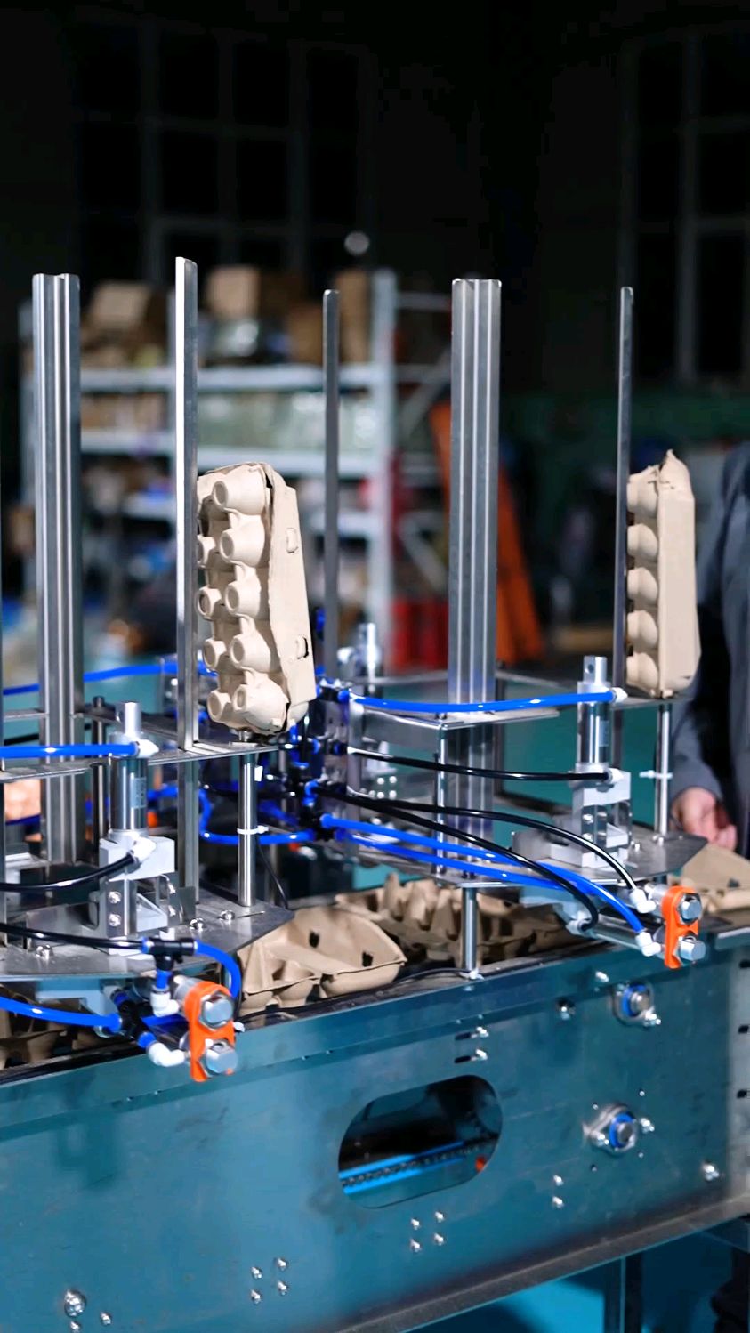 鸡蛋托装盒封盒盒机