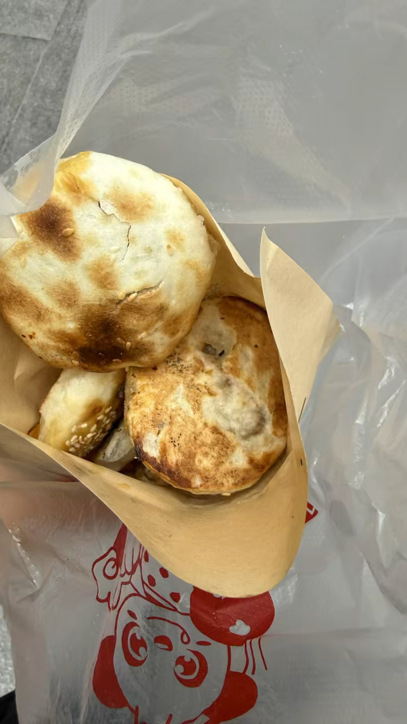 你吃过这家芜湖烤饼吗?榨菜肉馅现烤真香