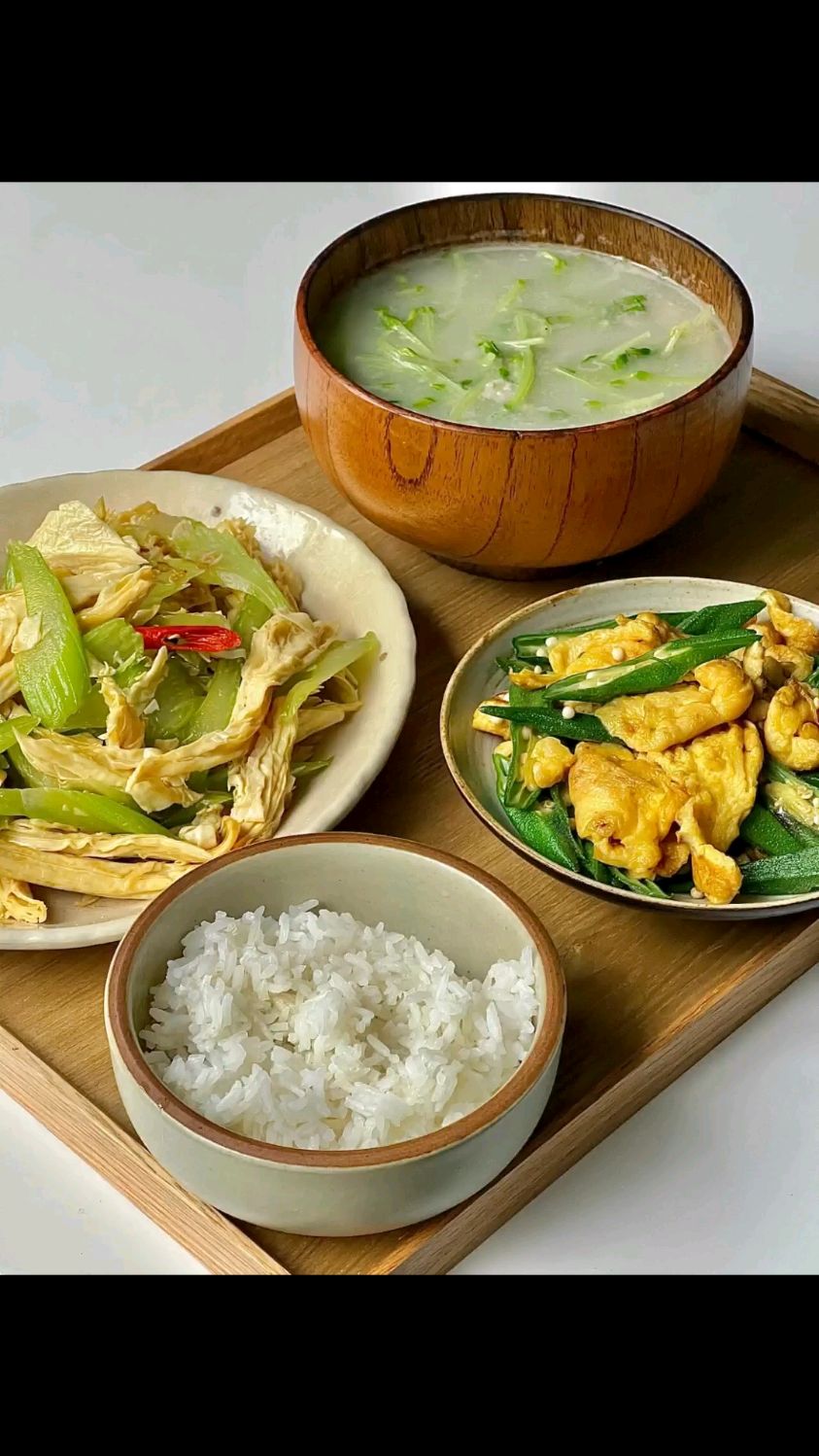 一人食清淡饮食|秋葵炒蛋·芋艿豆苗汤
