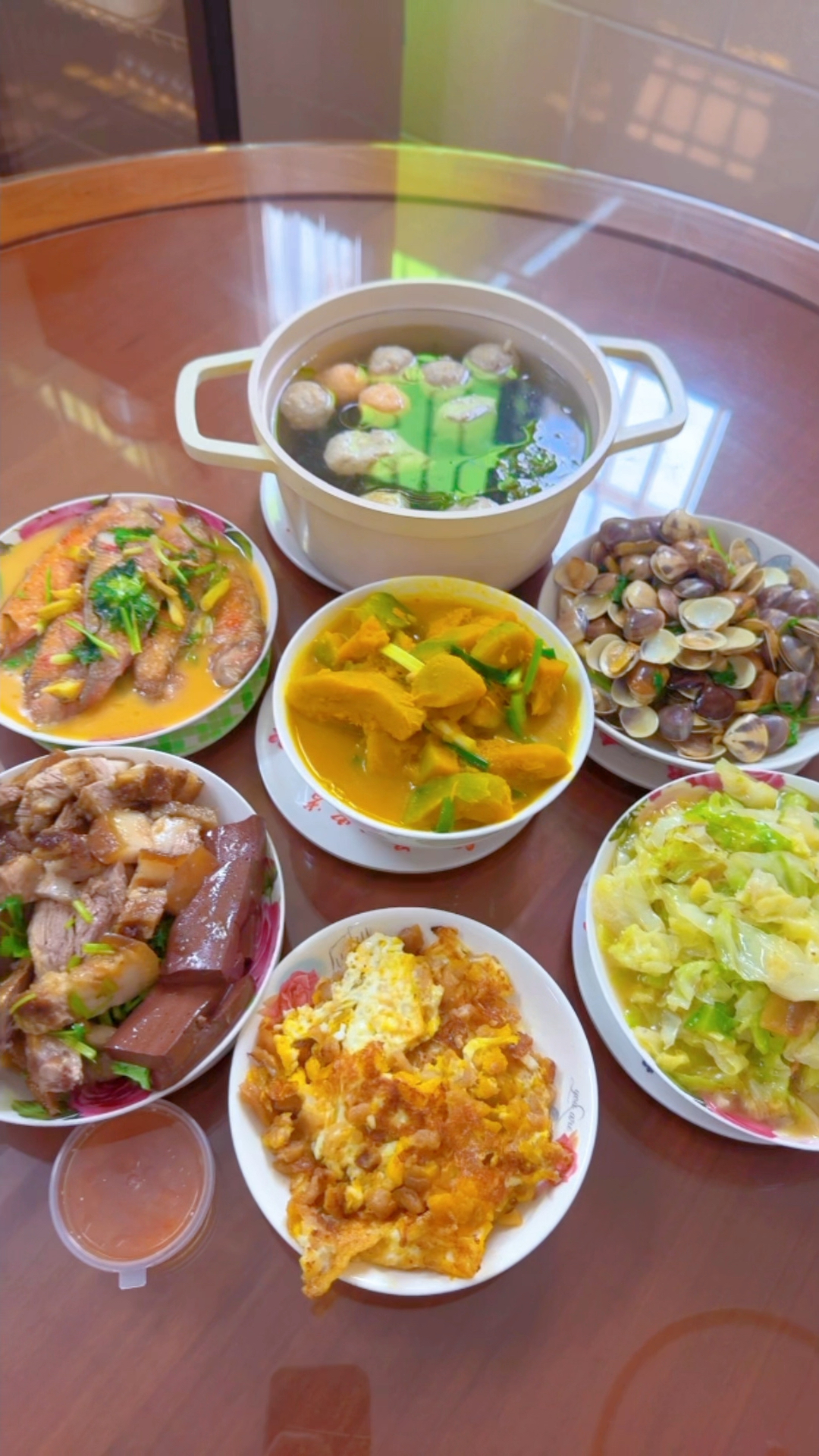有个会做饭的潮汕婆婆,我家从不出去饭店吃,一年到头省不少费用